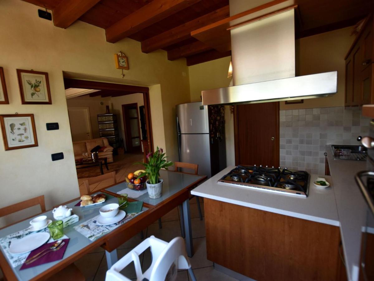 Flat In Villa, With Garden, Barbecue Pisogne Exterior foto